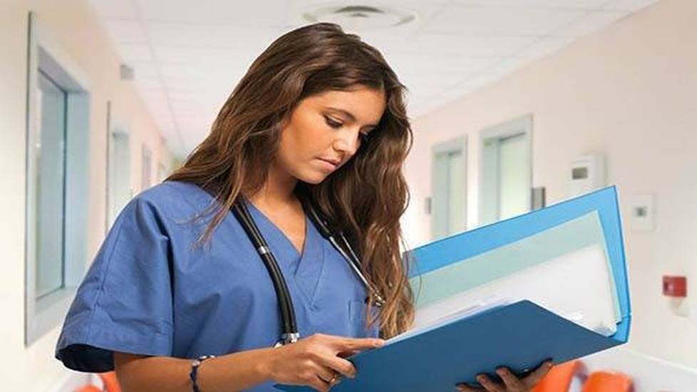 Nurse practitioner vs physician assistant: What's the difference?